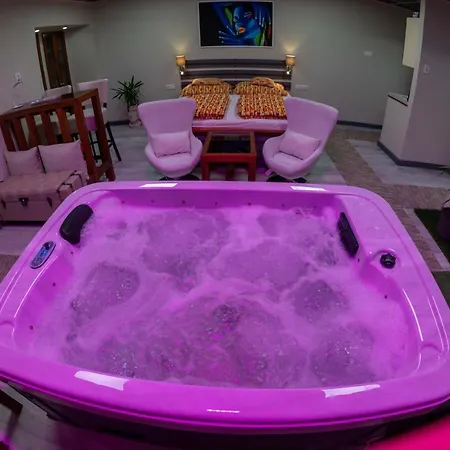 E 14 Ξενοδοχείο με διαμερίσματα Berekfürdő