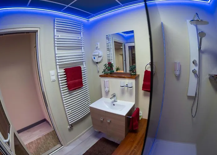 E 14 아파트호텔 Berekfürdő